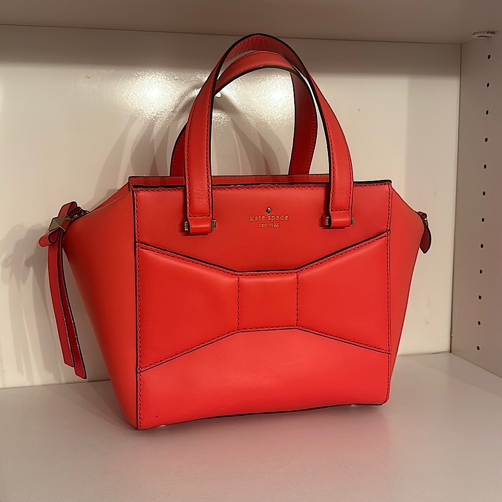 Kate Spade Park Avenue Small Beau Bag in Geranium